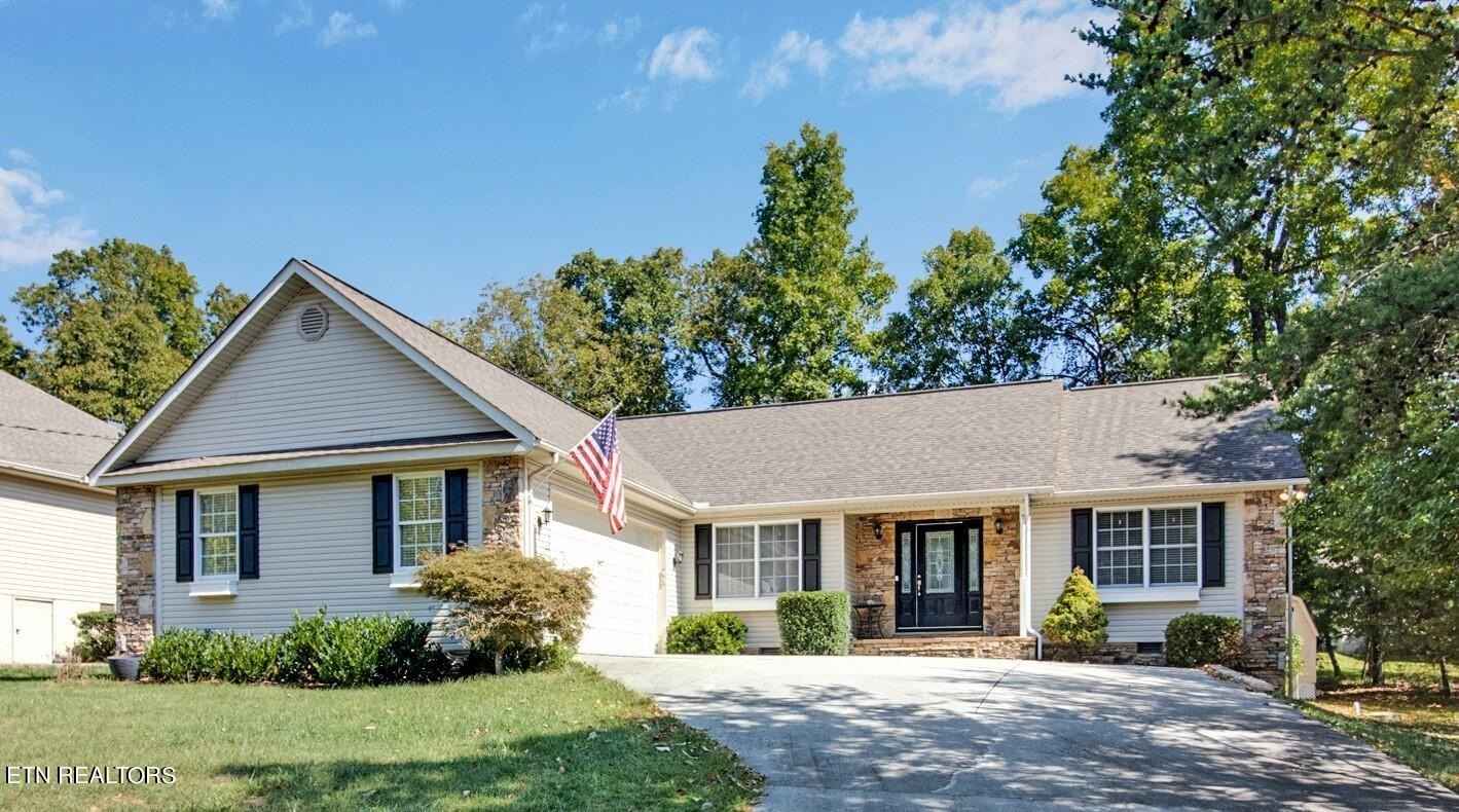 157 Cromwell Ln  