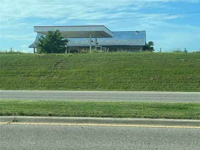 1501 Memorial Dr  