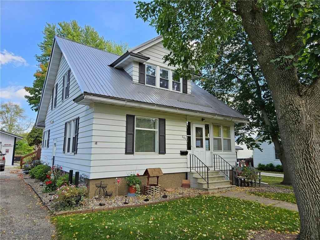 605 Warren Ave  