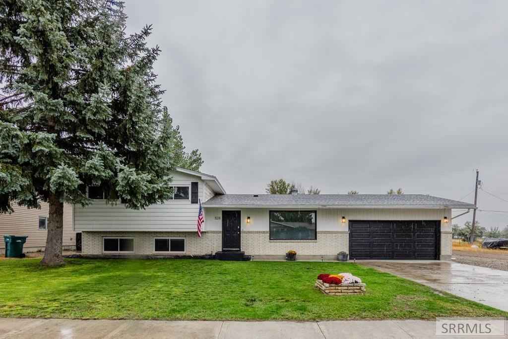 528 Alexander Blvd  