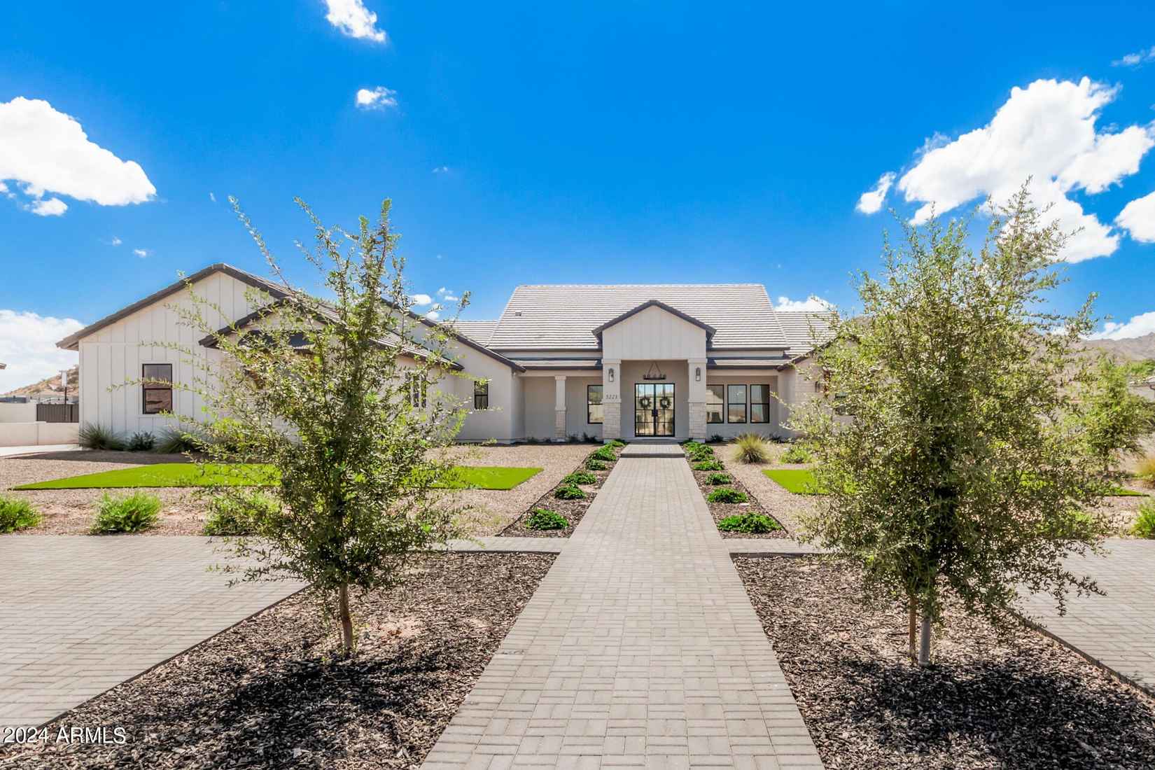 5223 W ENCANTO VERDE --  