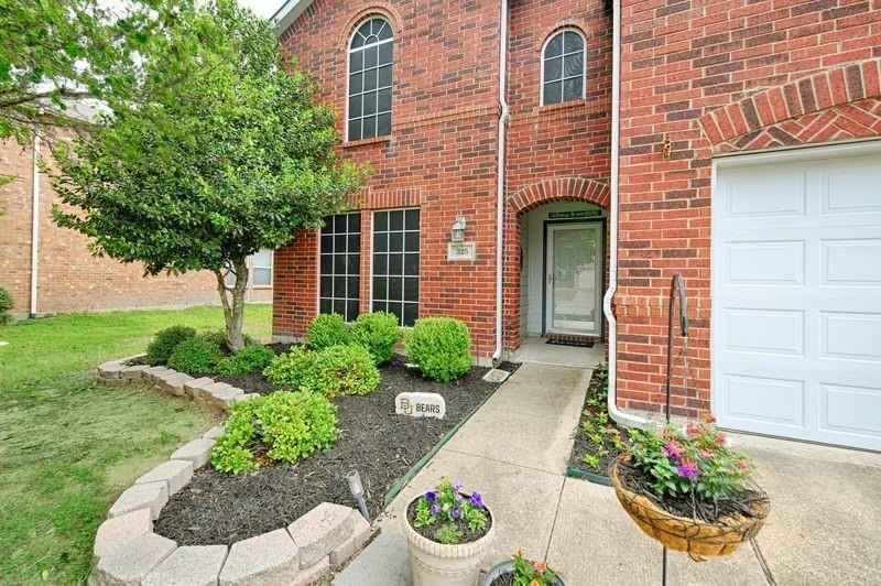 325 Bayberry Trl  
