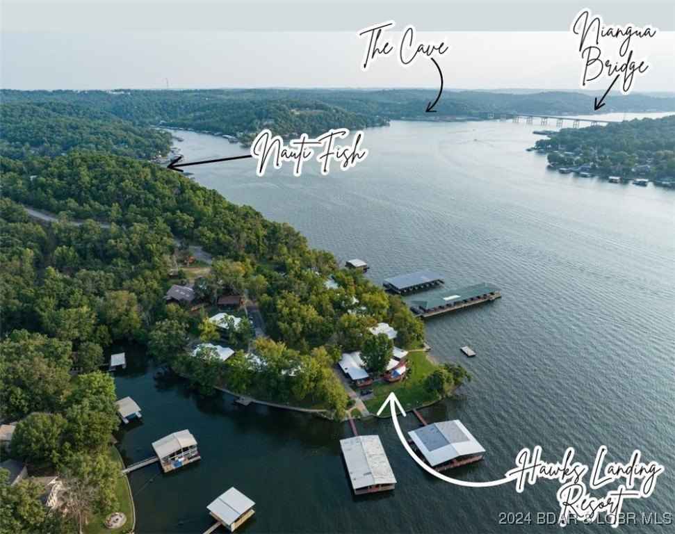 164 Hawker Dr  