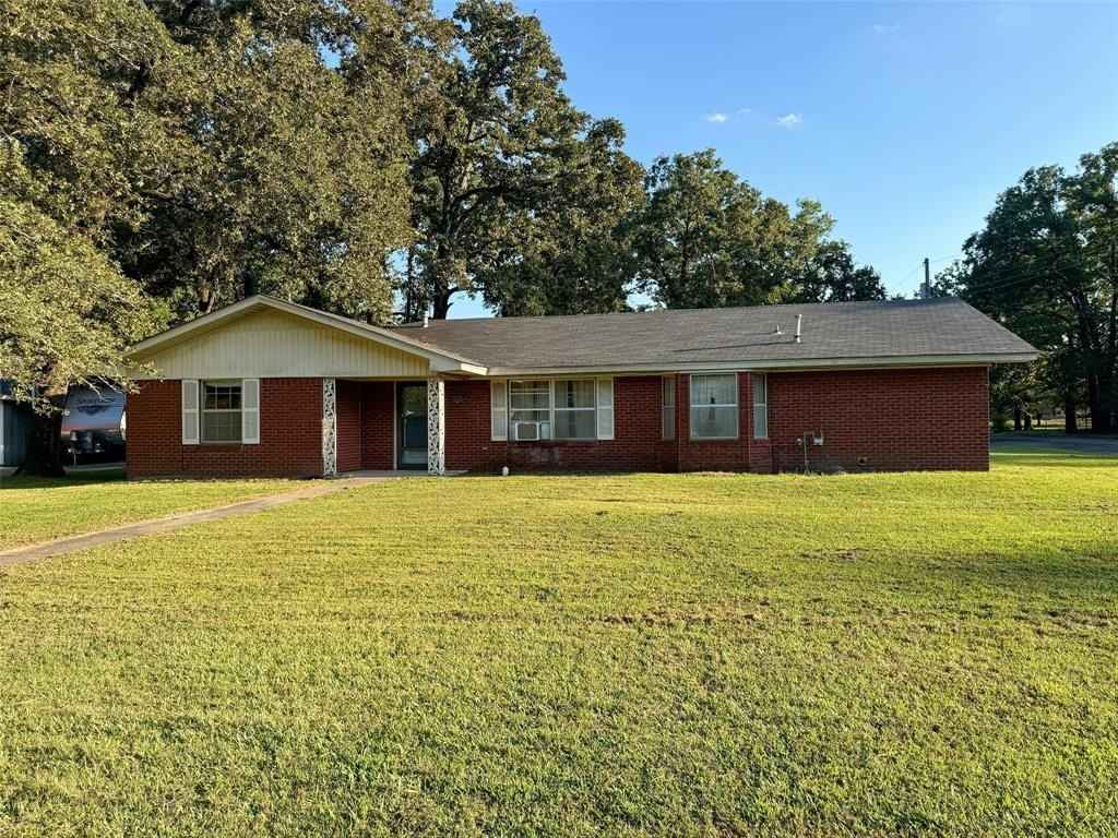 2002 Friendly Ave  