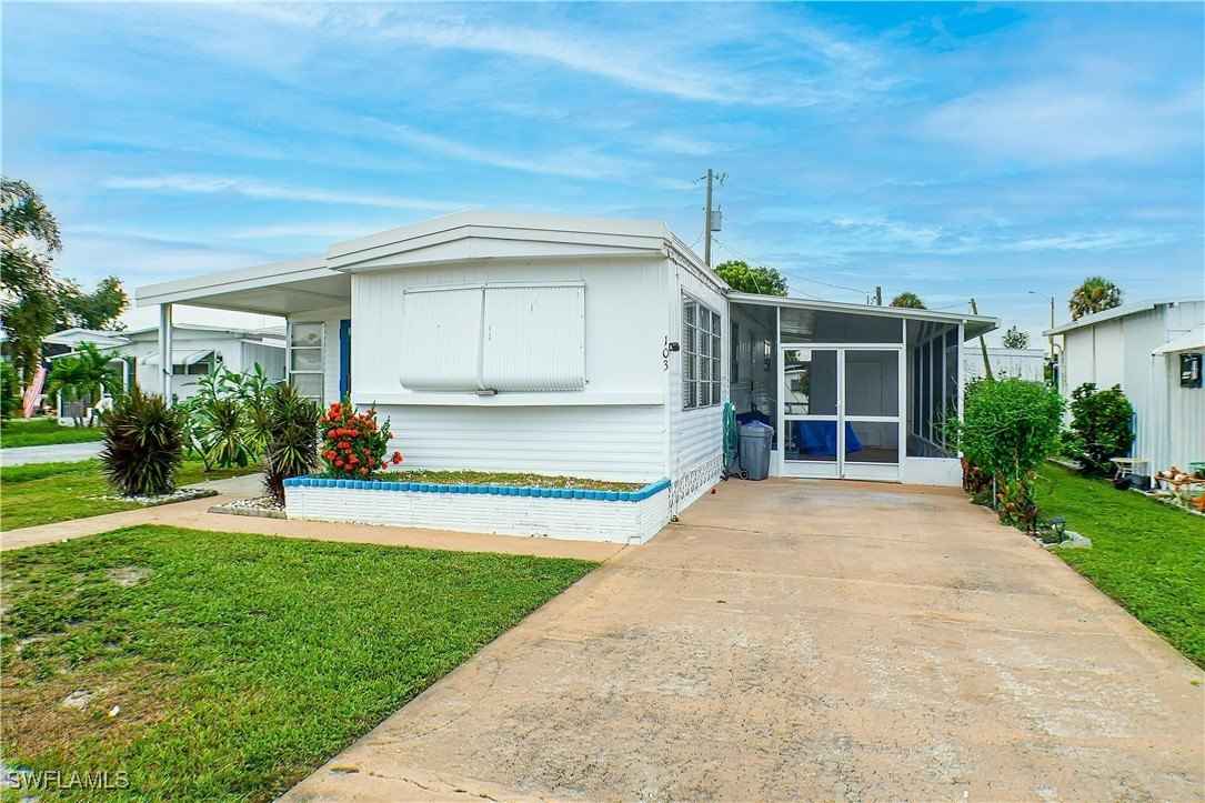 103 GASLIGHT Ave  