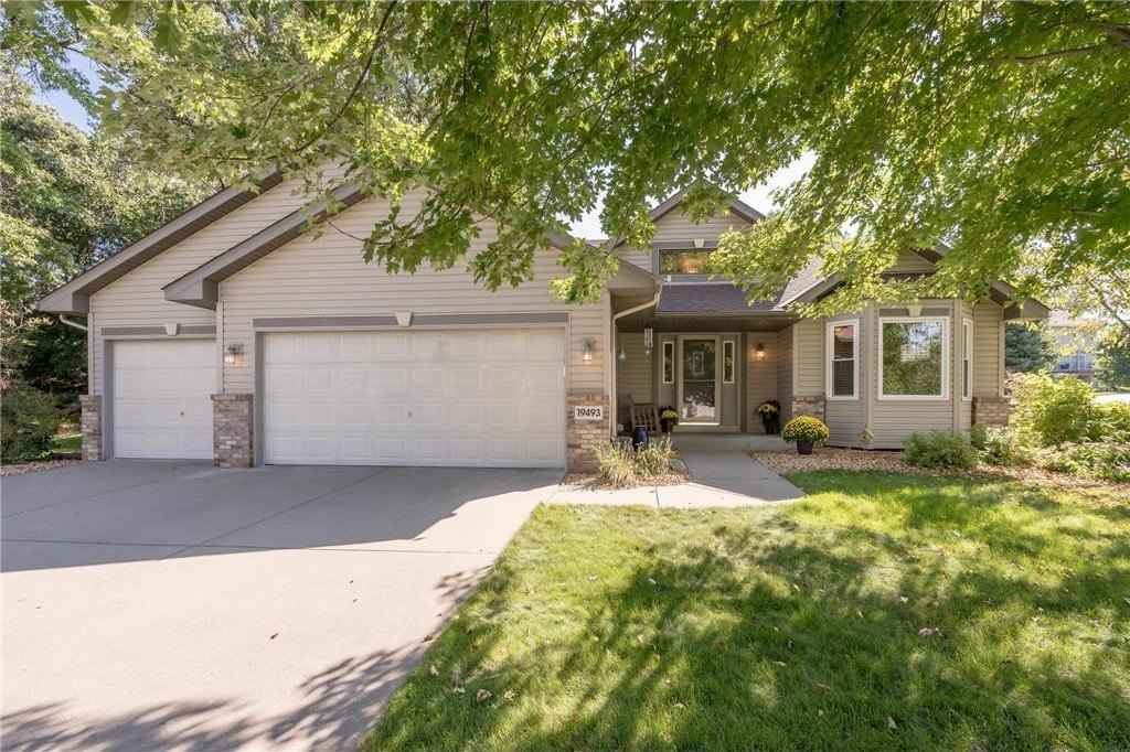 19493 Albany Cir NW  