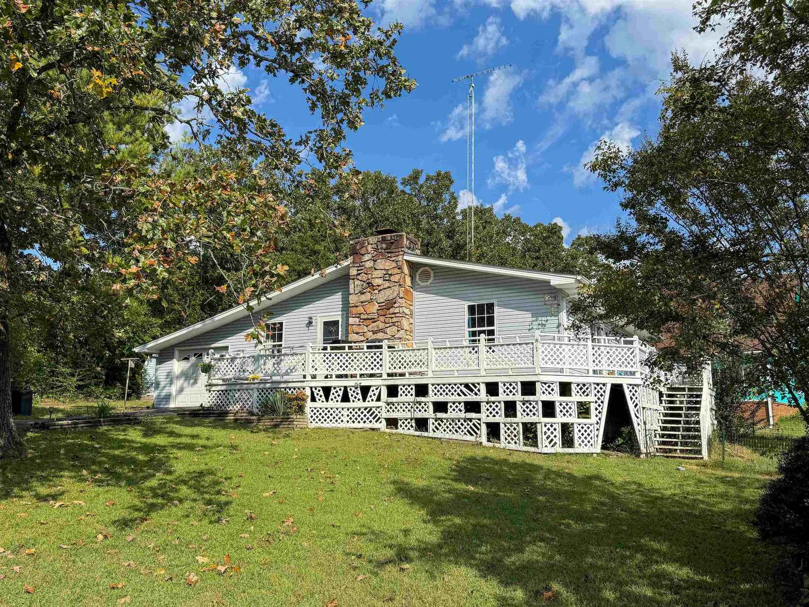 300 Fairway Dr  