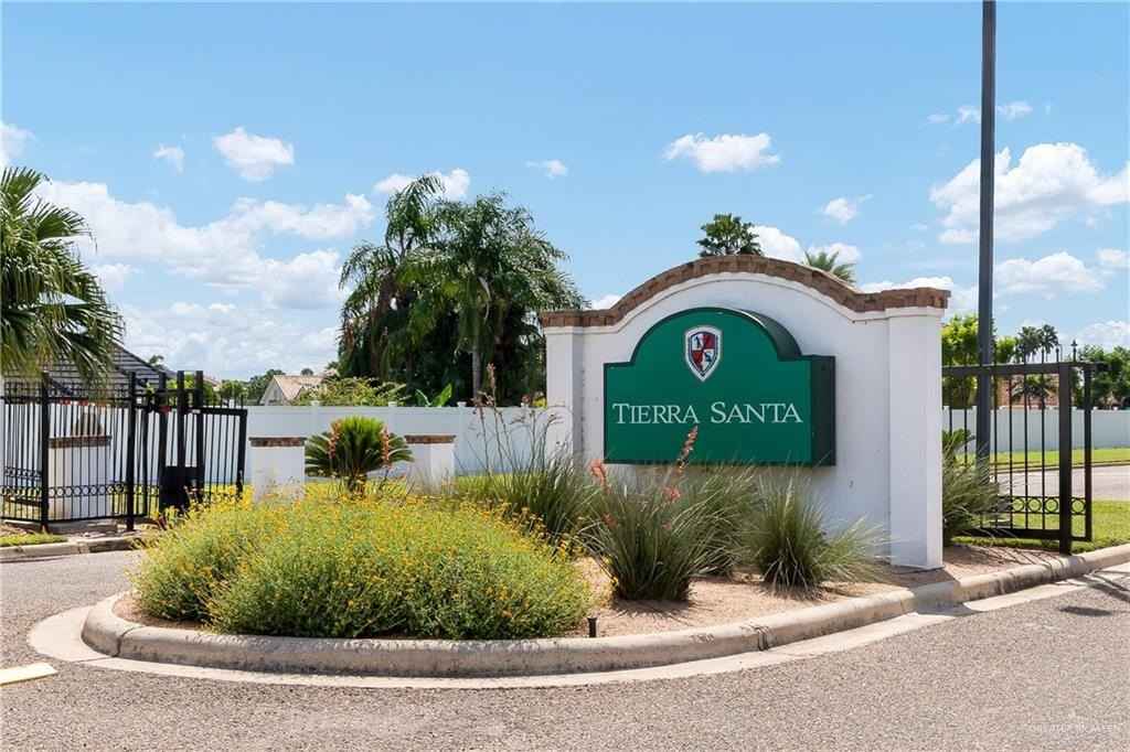 1502 Tierra Encantada  