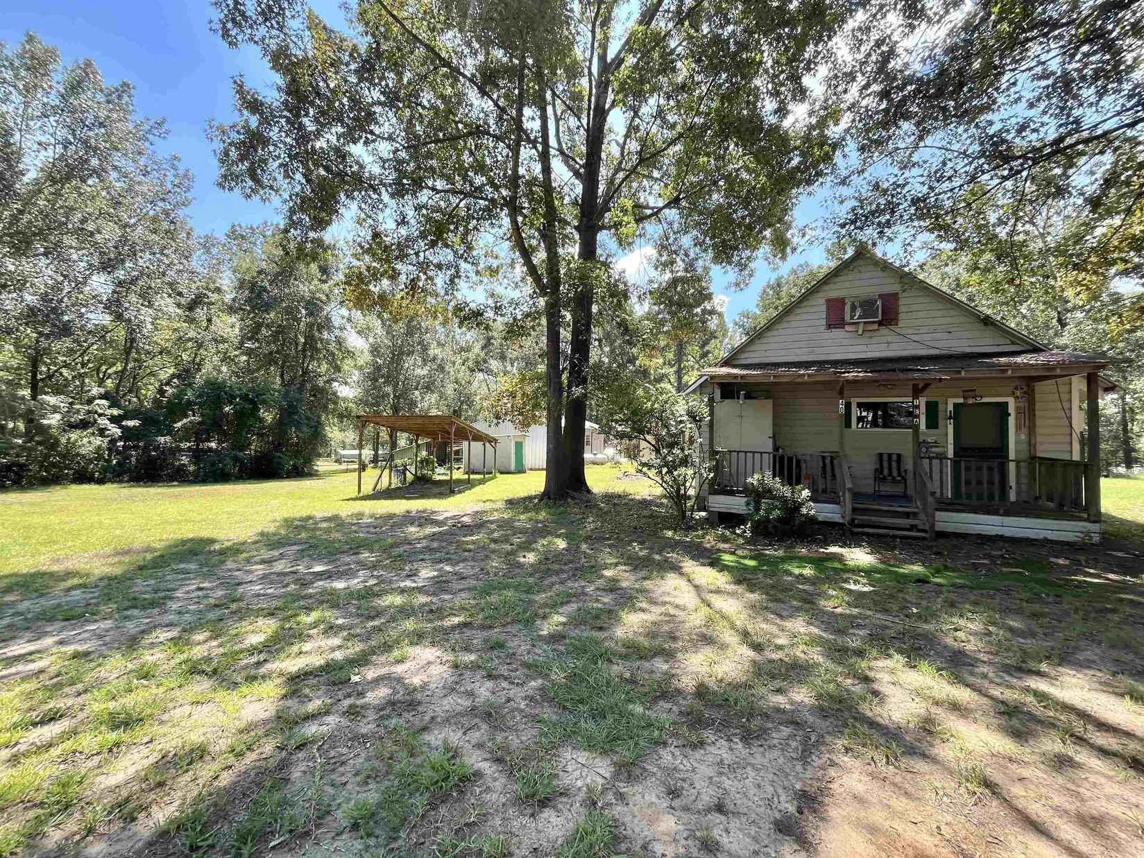 400 Ireland Dr  