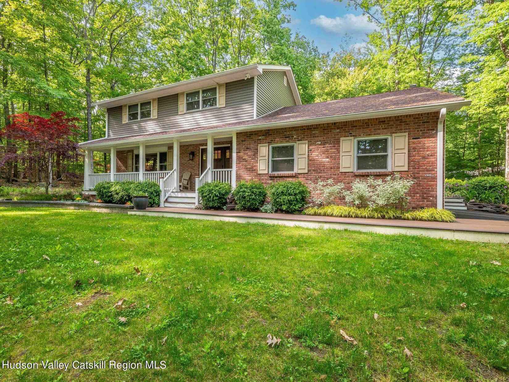 51 Parker Ln  