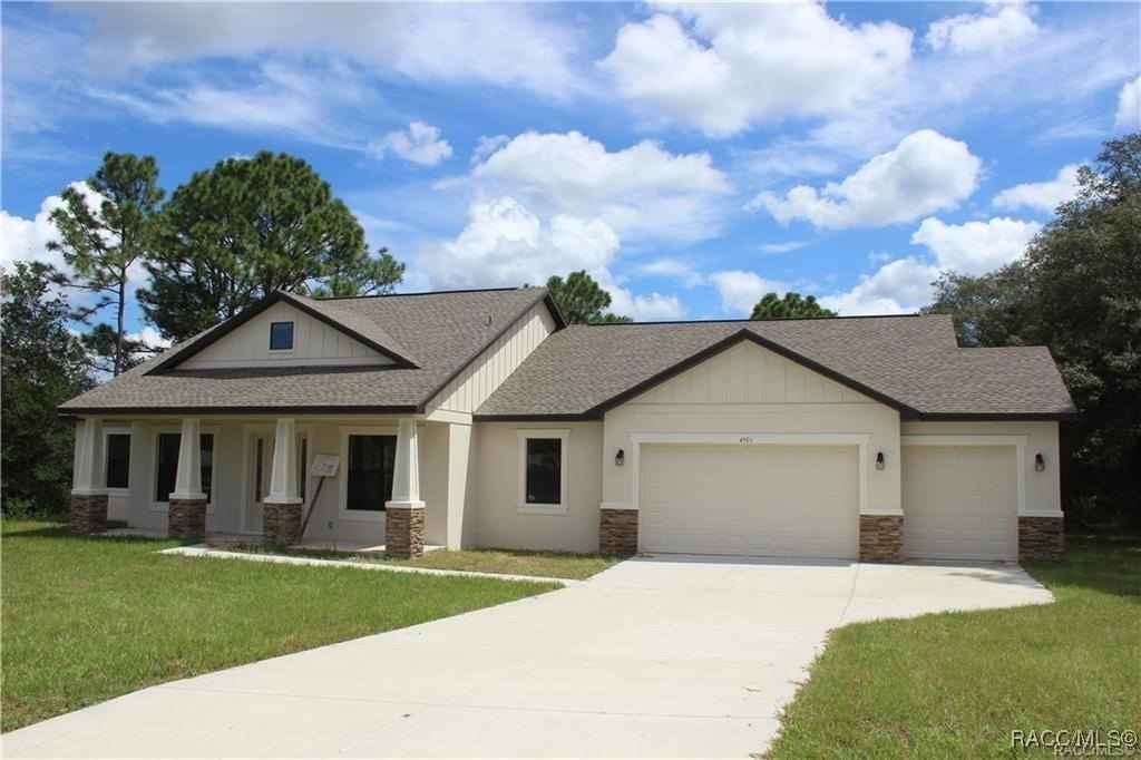 4501 N Apple Vly Ave  