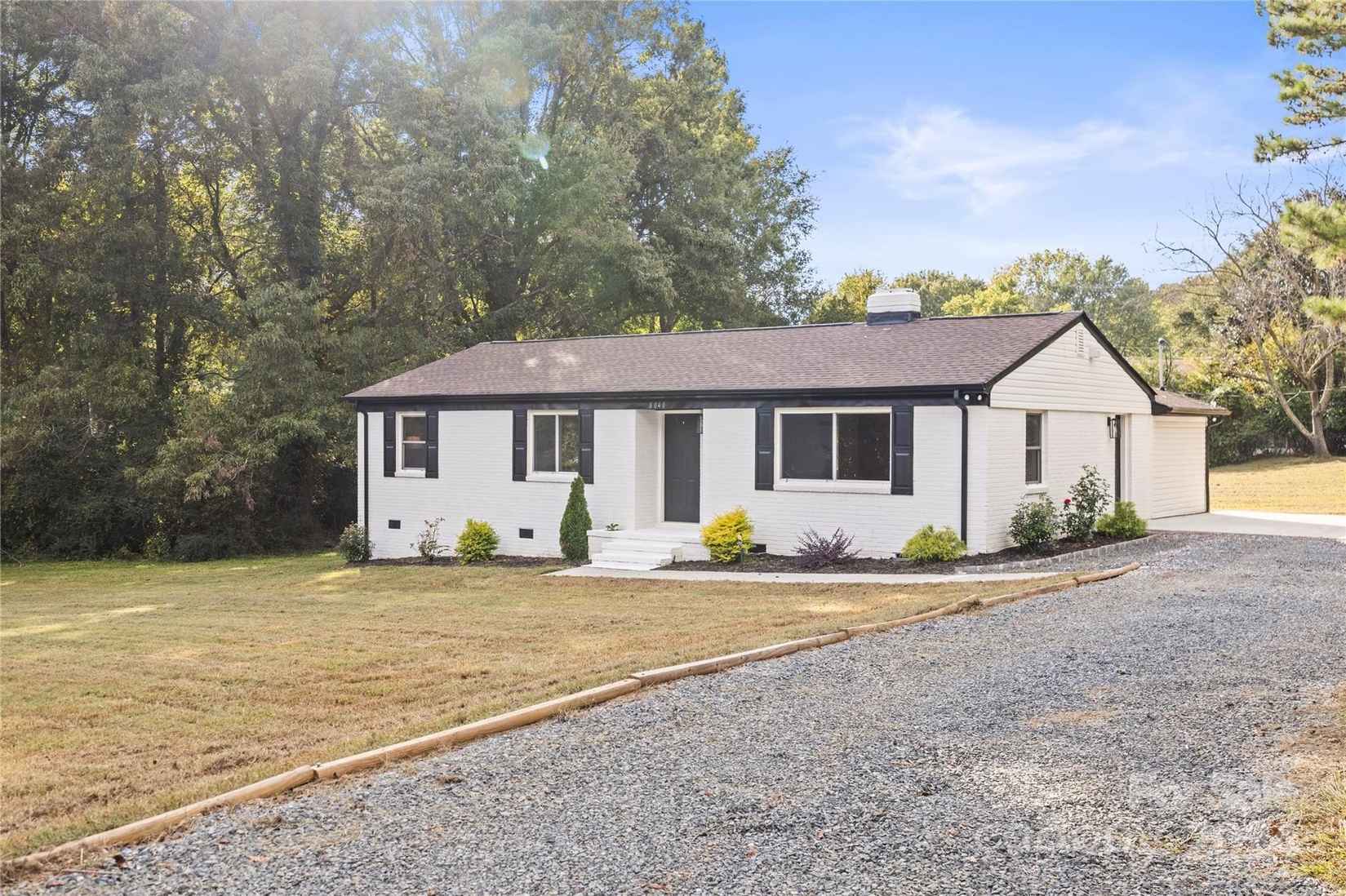 8040 Lawyers Rd  