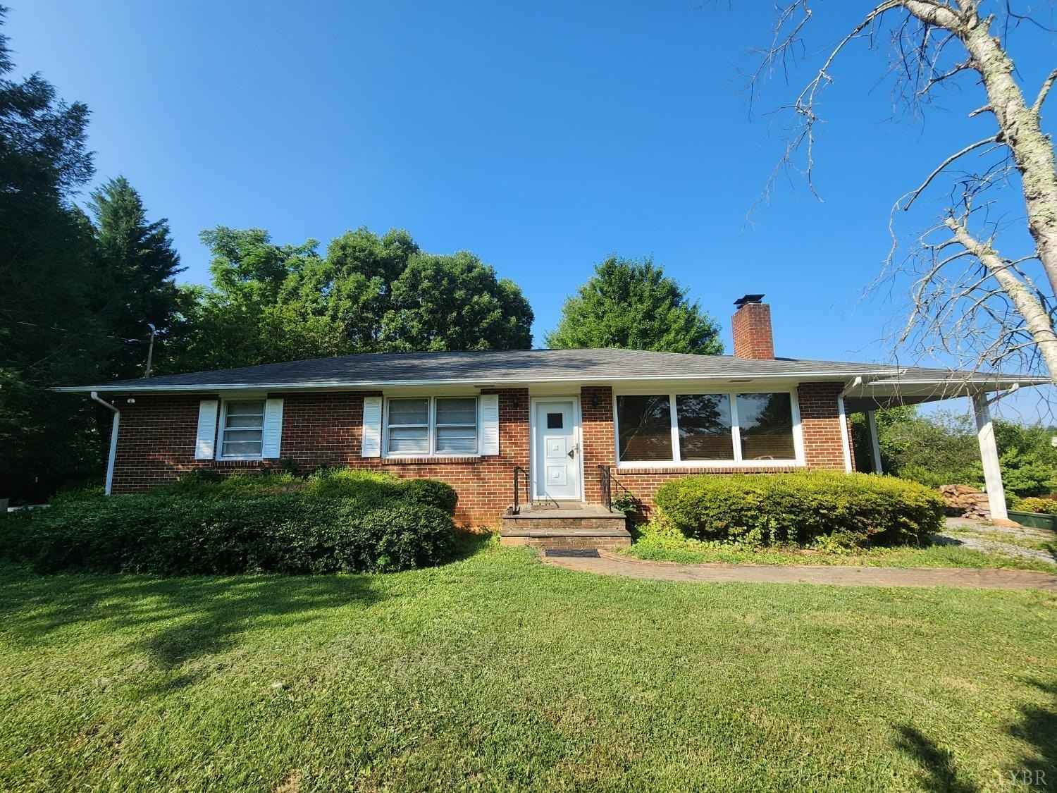 3360 Peaks Rd  