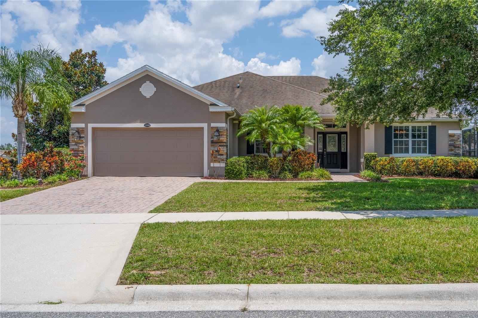 1000 Glenraven Ln  