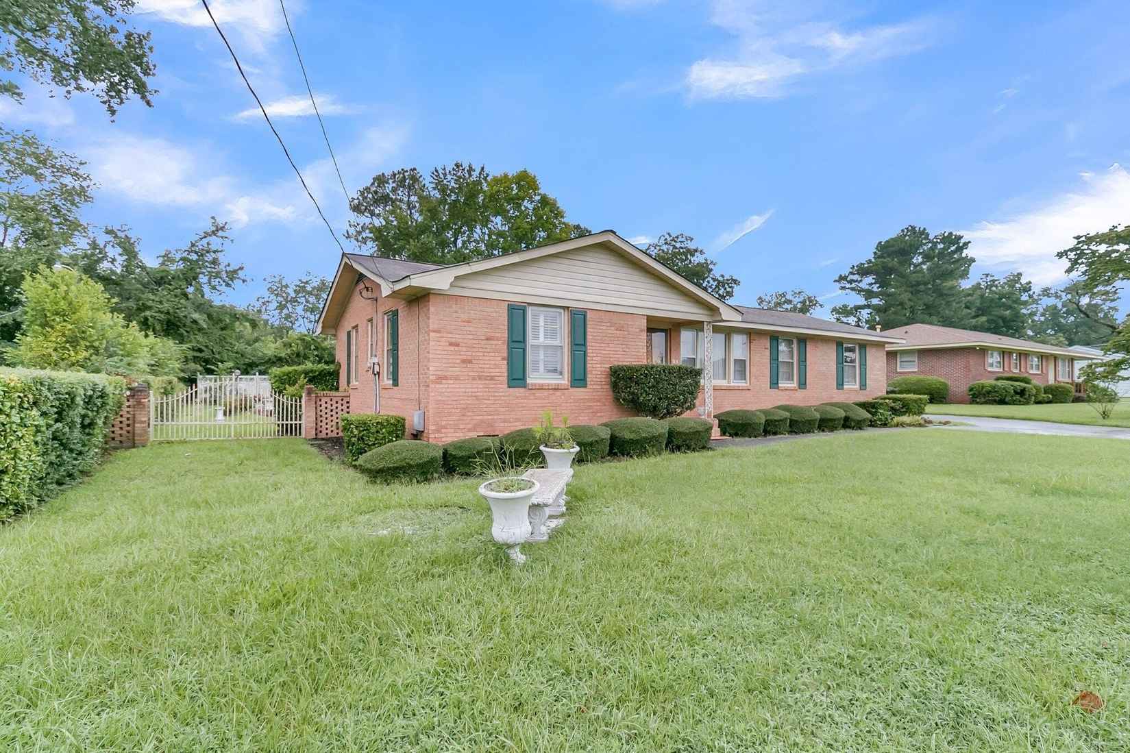 313 BROOKDALE DR  