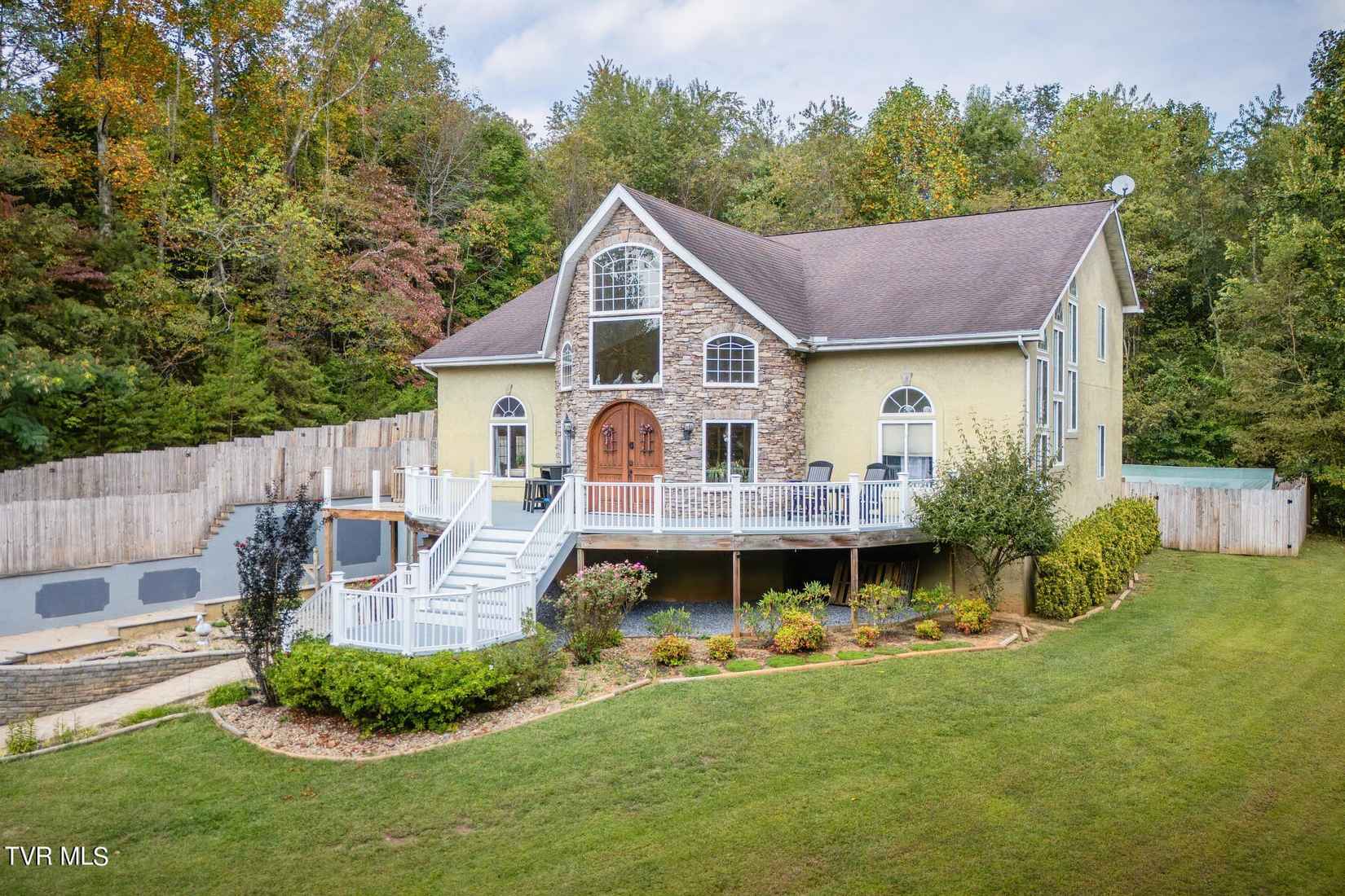 602 Oak Hls Pkwy  