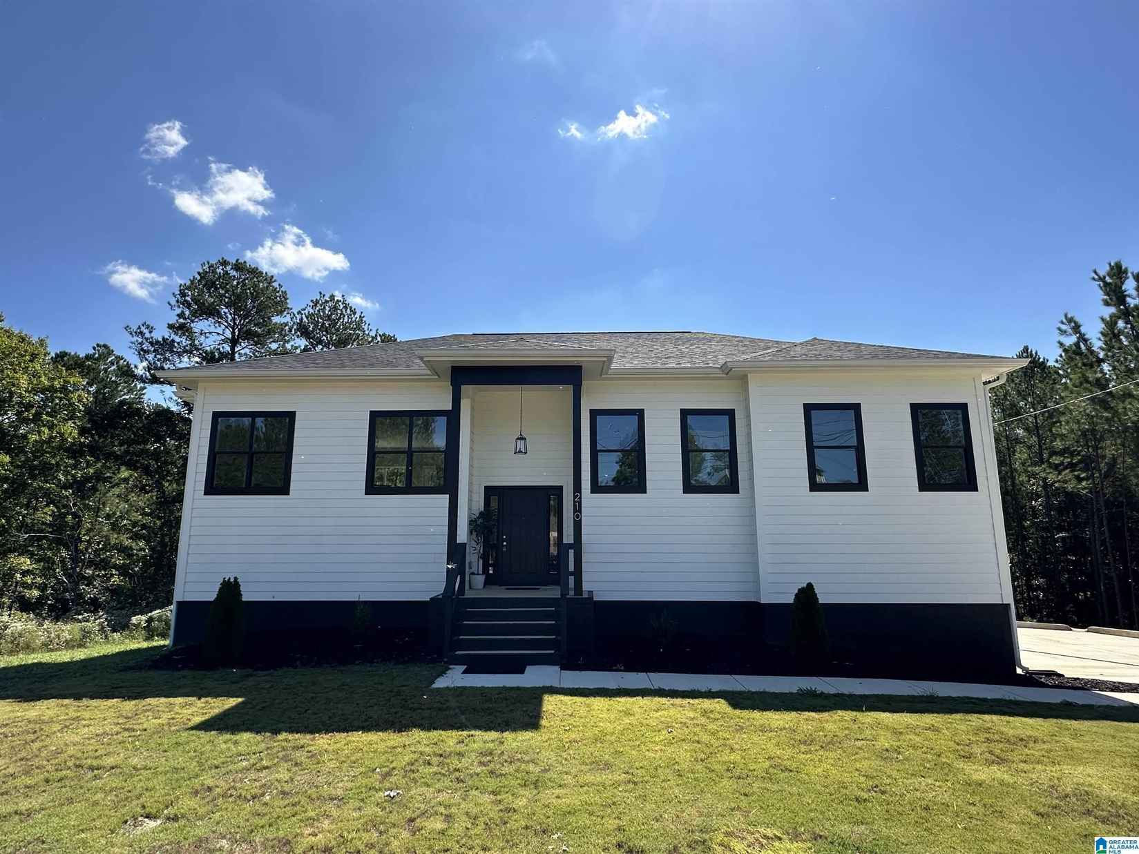 210 VIRGINIA Way  