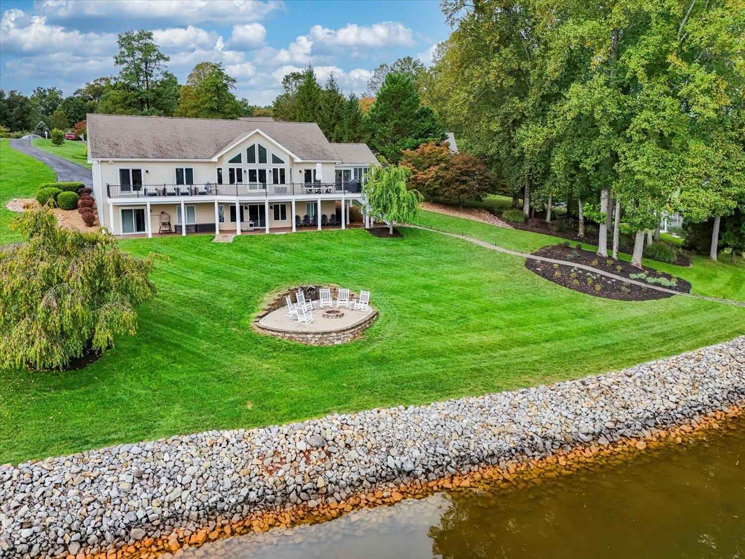 455 Sourwood DR  