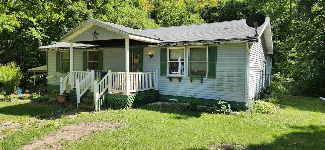 144 HOFFMAN LN  