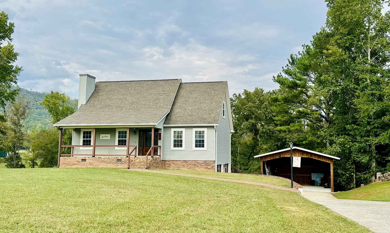 230 Middle Lusk Loop Rd  