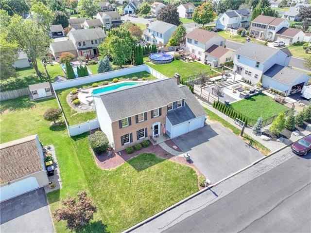 150 Kingsbury Ct  