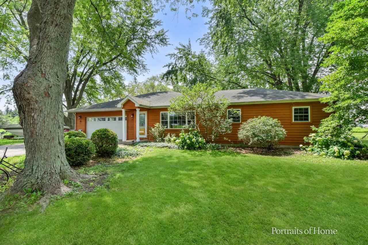 27 W Rickard Dr  