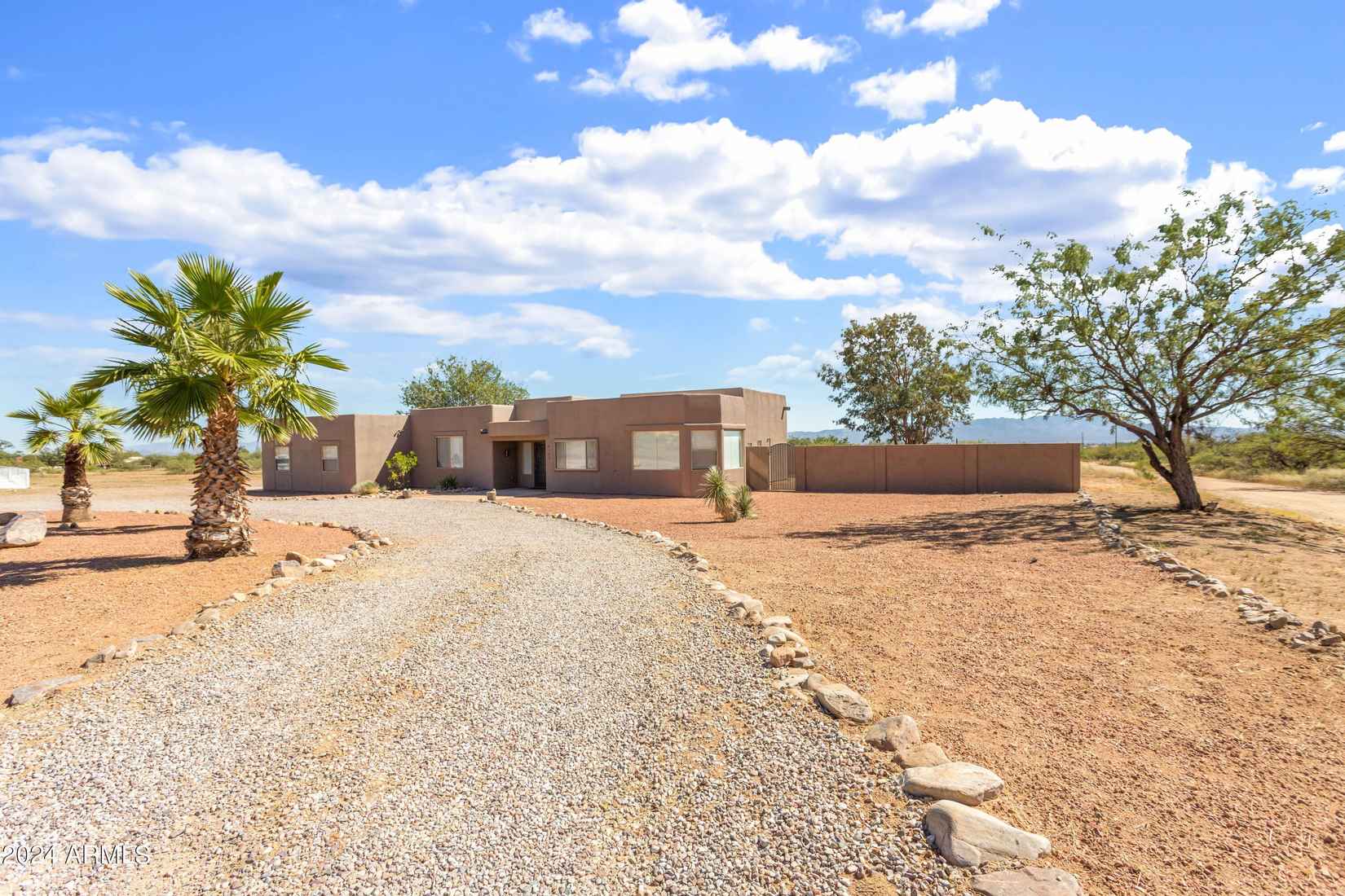 6195 S CALLE DE LA MENTA --  