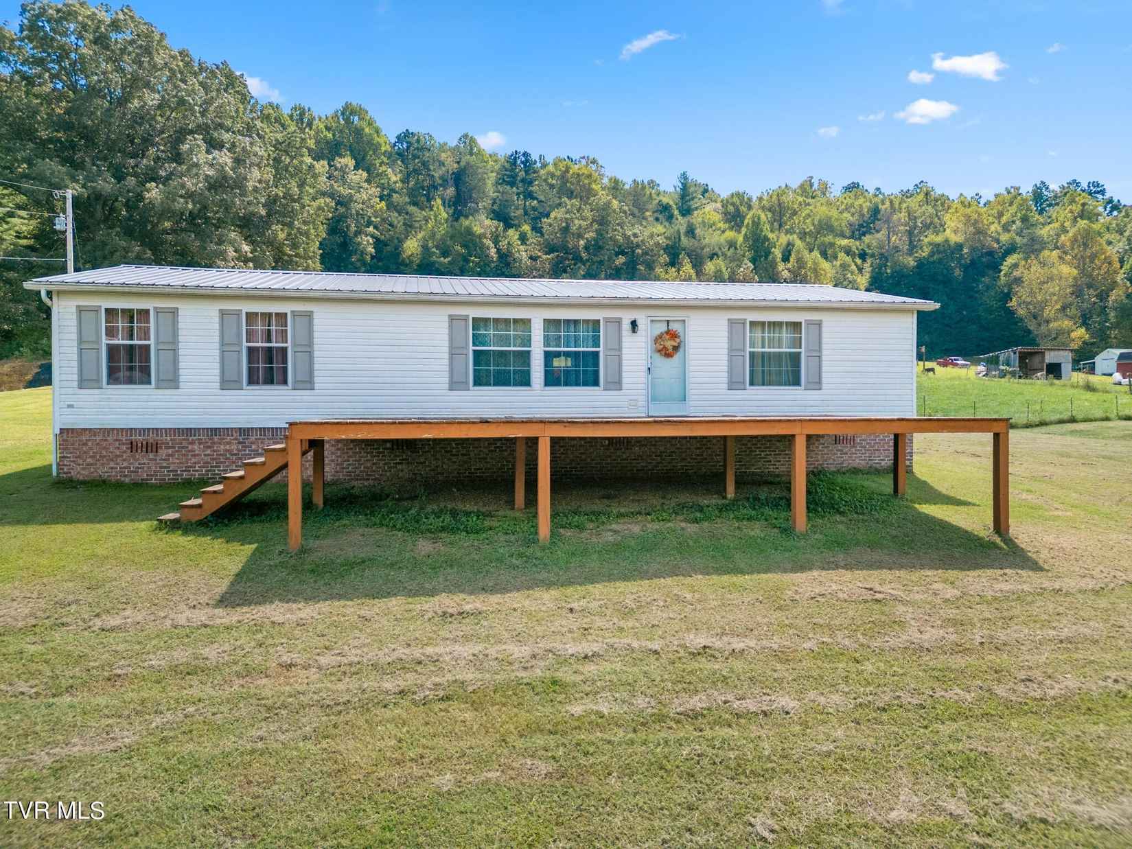 1549 Frank Roberts Rd  