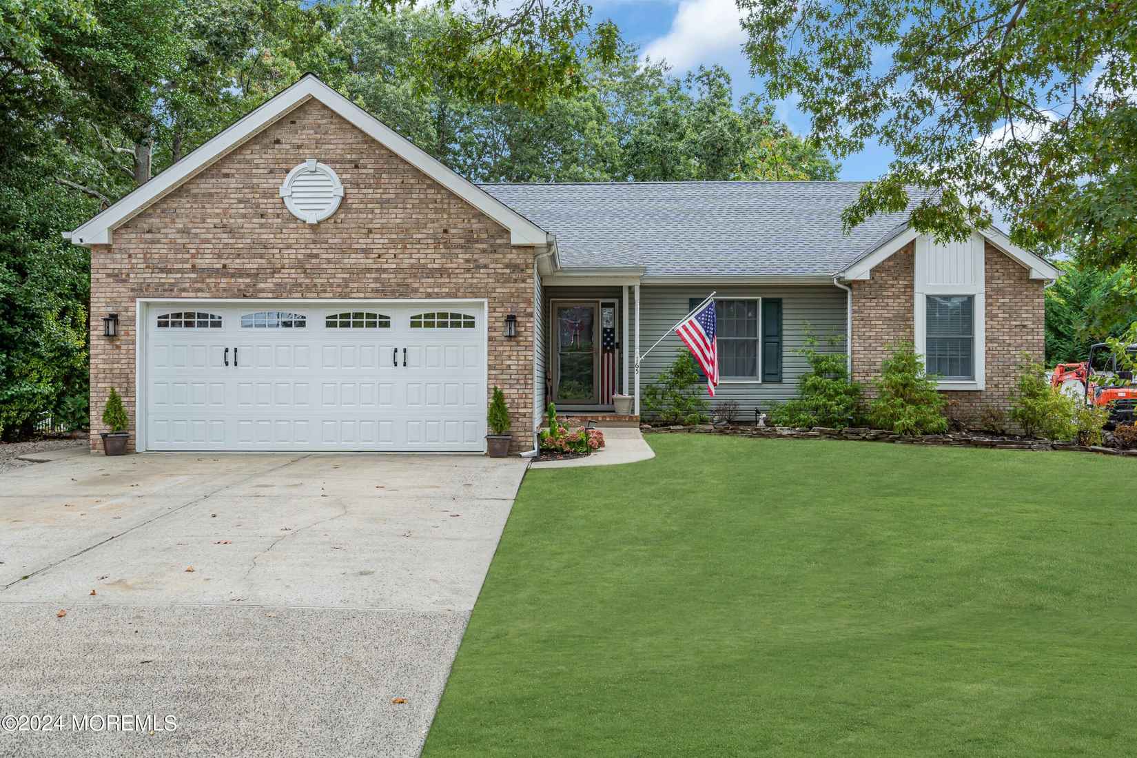 165 Nautilus Dr  