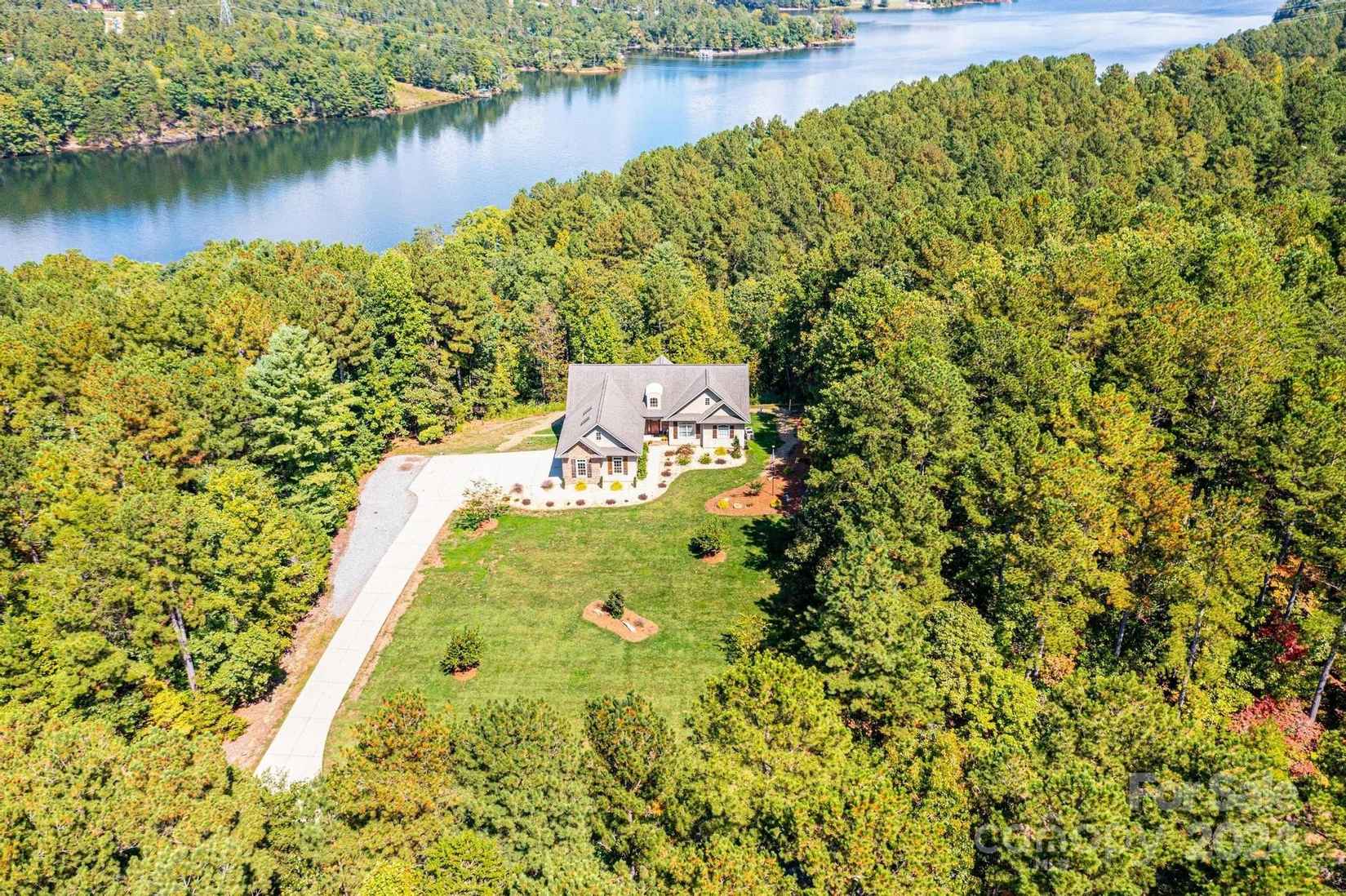 1344 Sunset Pt Dr  