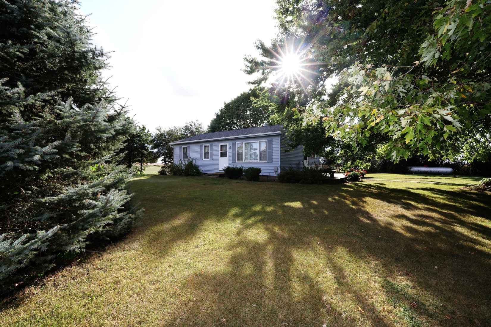 3389 Fenton Ave  