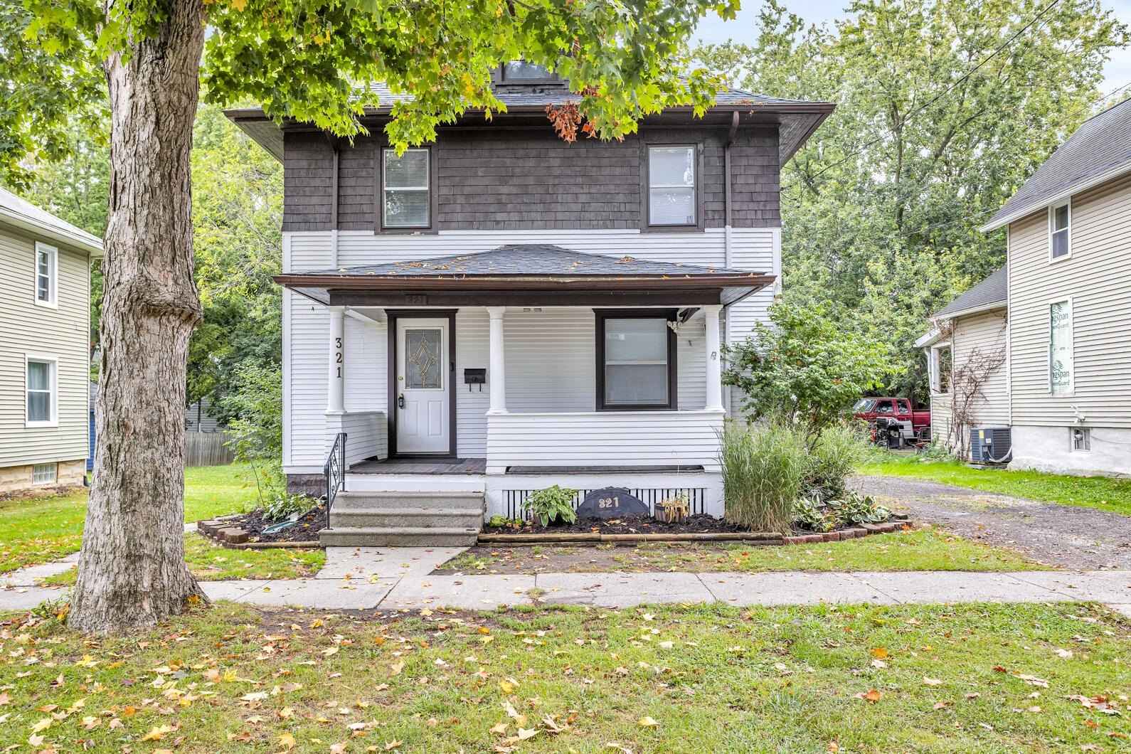 321 Carr St  