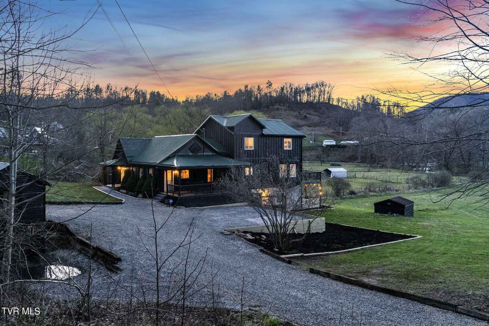 136 Beecher Holtsclaw Rd  