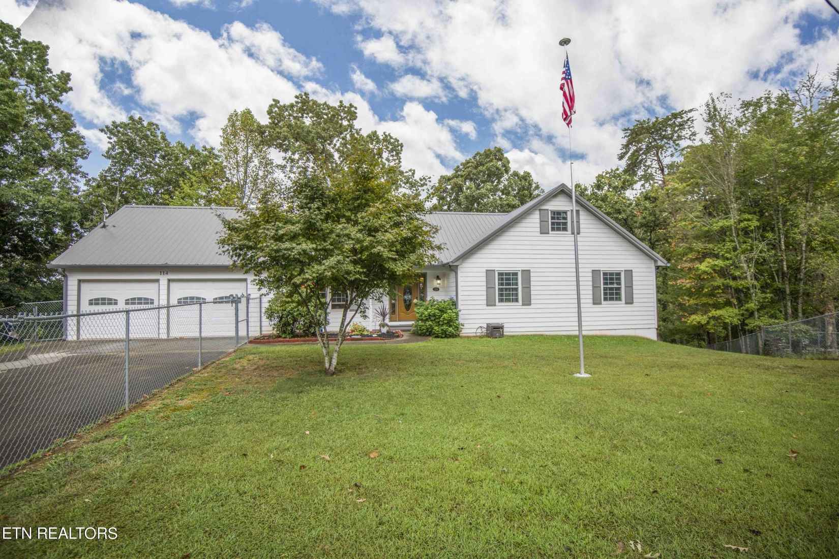 114 Ambassador Ln  