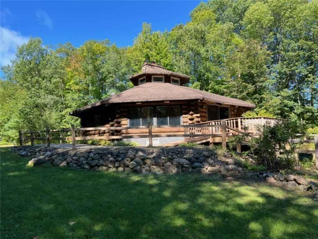 W2570 Rockford Rd  