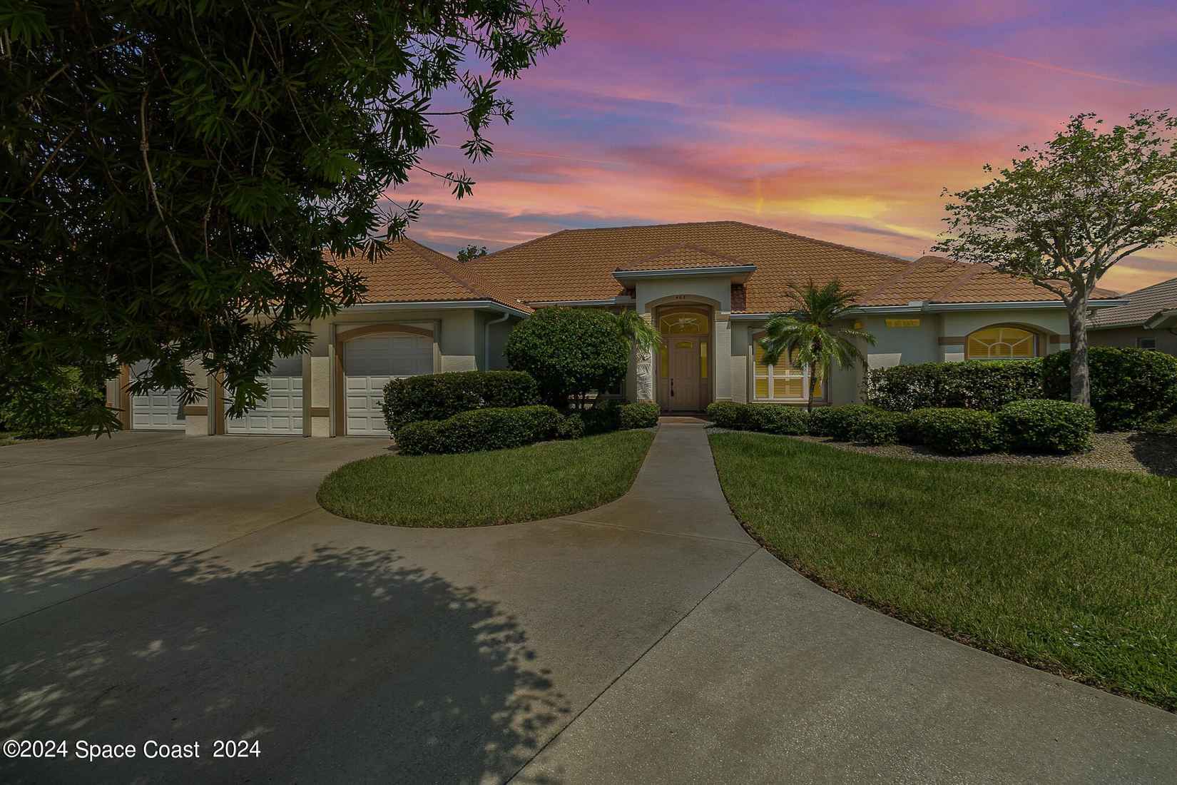 465 Baytree Dr  