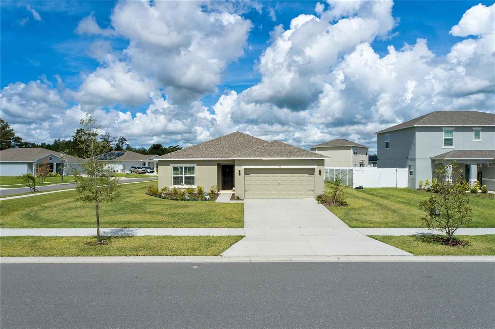 202 ZIRCON Rd  