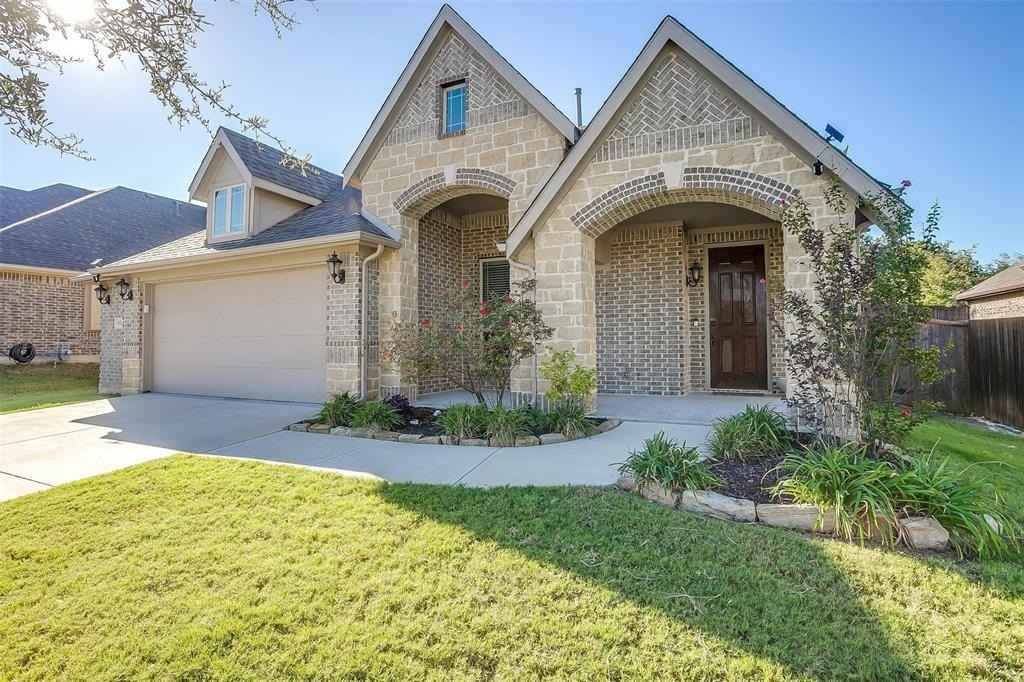 904 Robles Way  