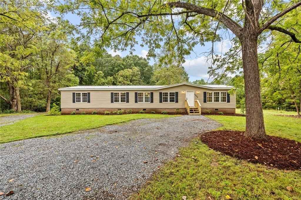 5496 Bachelor Crk Rd  