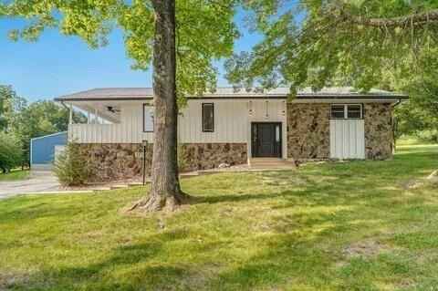 320 W Hubble Dr  