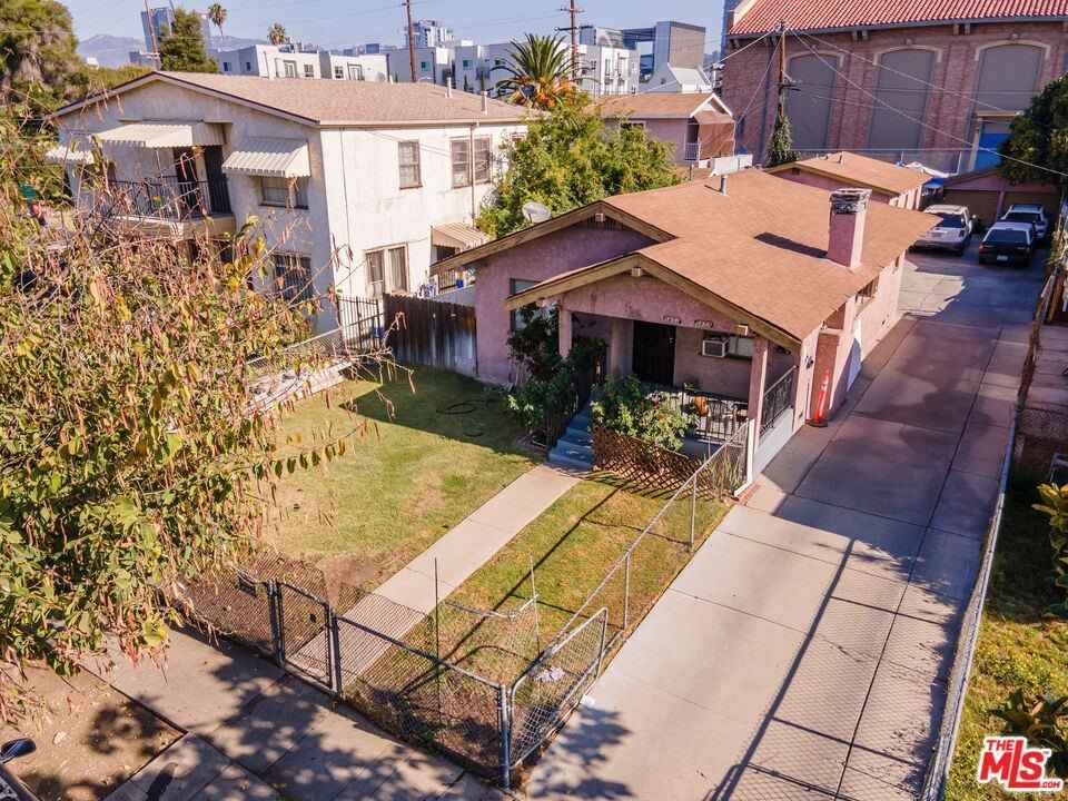 5851 La Mirada Ave  