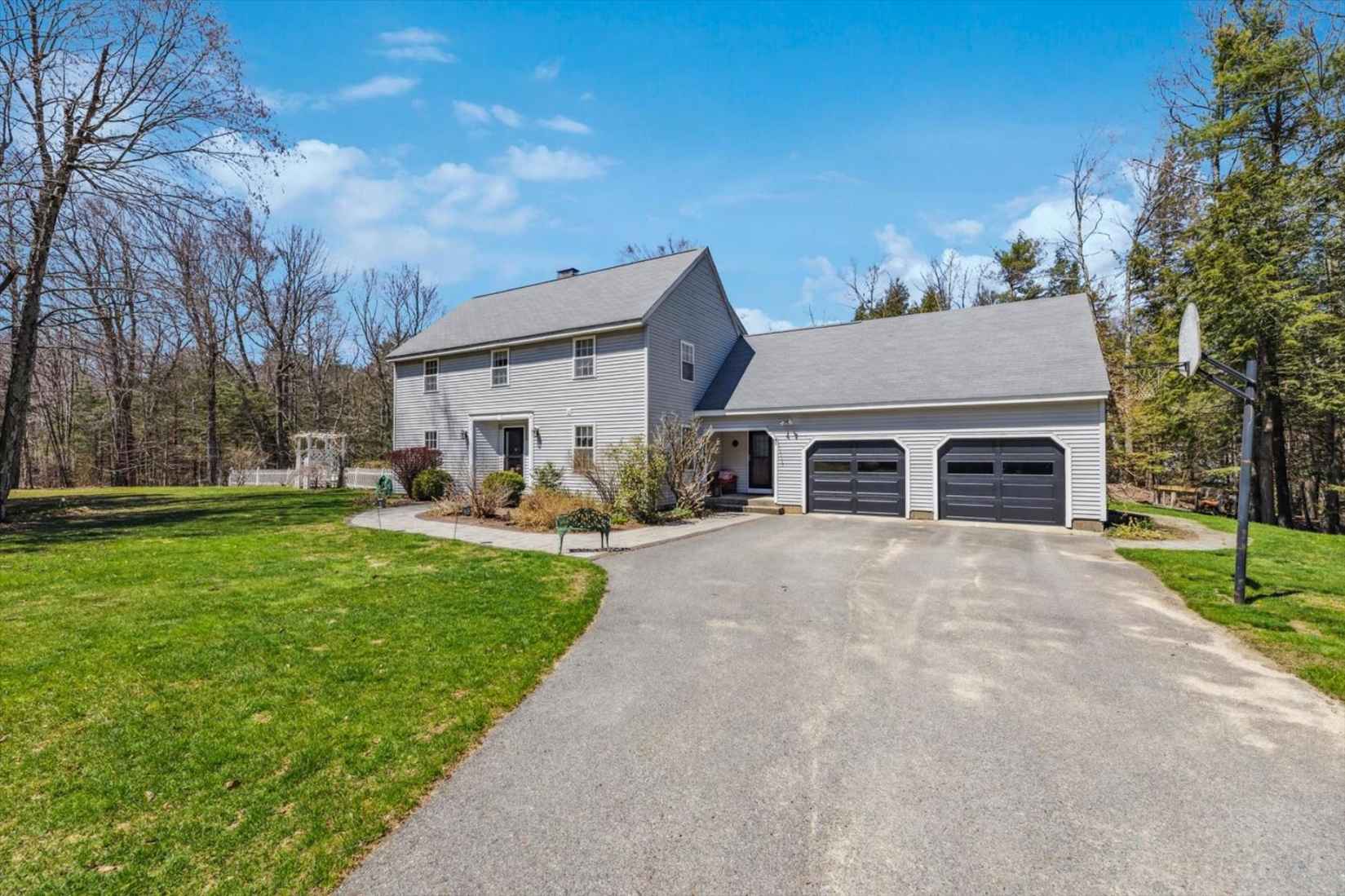 125 Sherwood Ln  