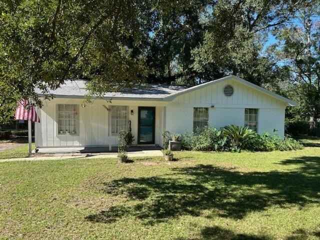 5168 Mackenzie Dr  