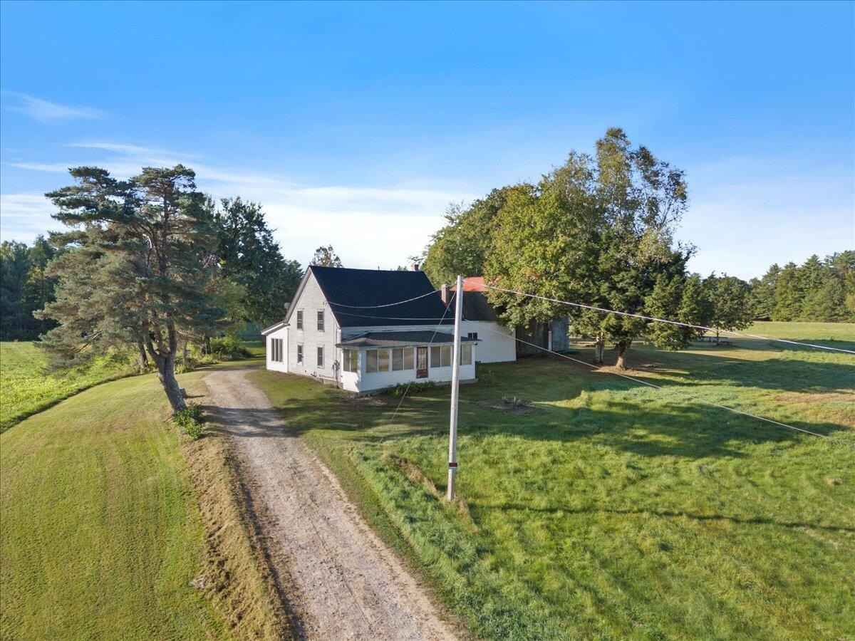 715 Riv Rd  