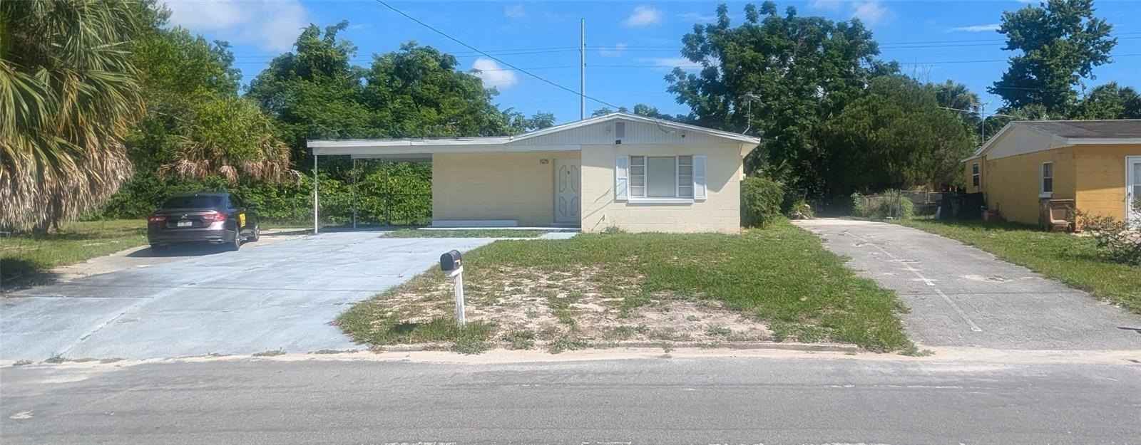 1125 Emerald Dr  