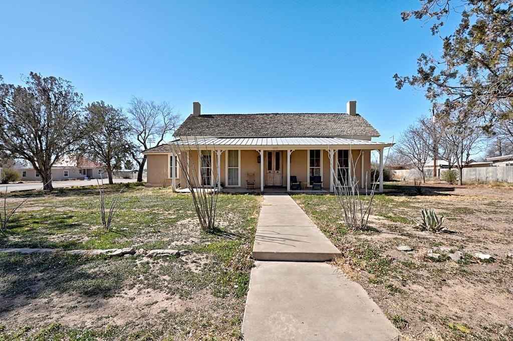 405 N Austin St  