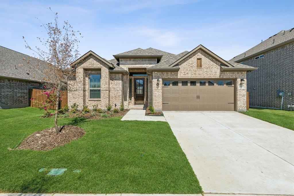 657 Red Maple Rd  