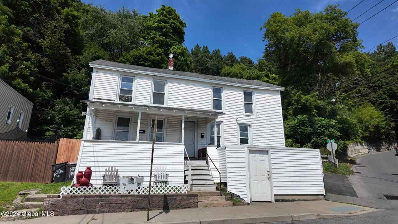 94 Grv St  