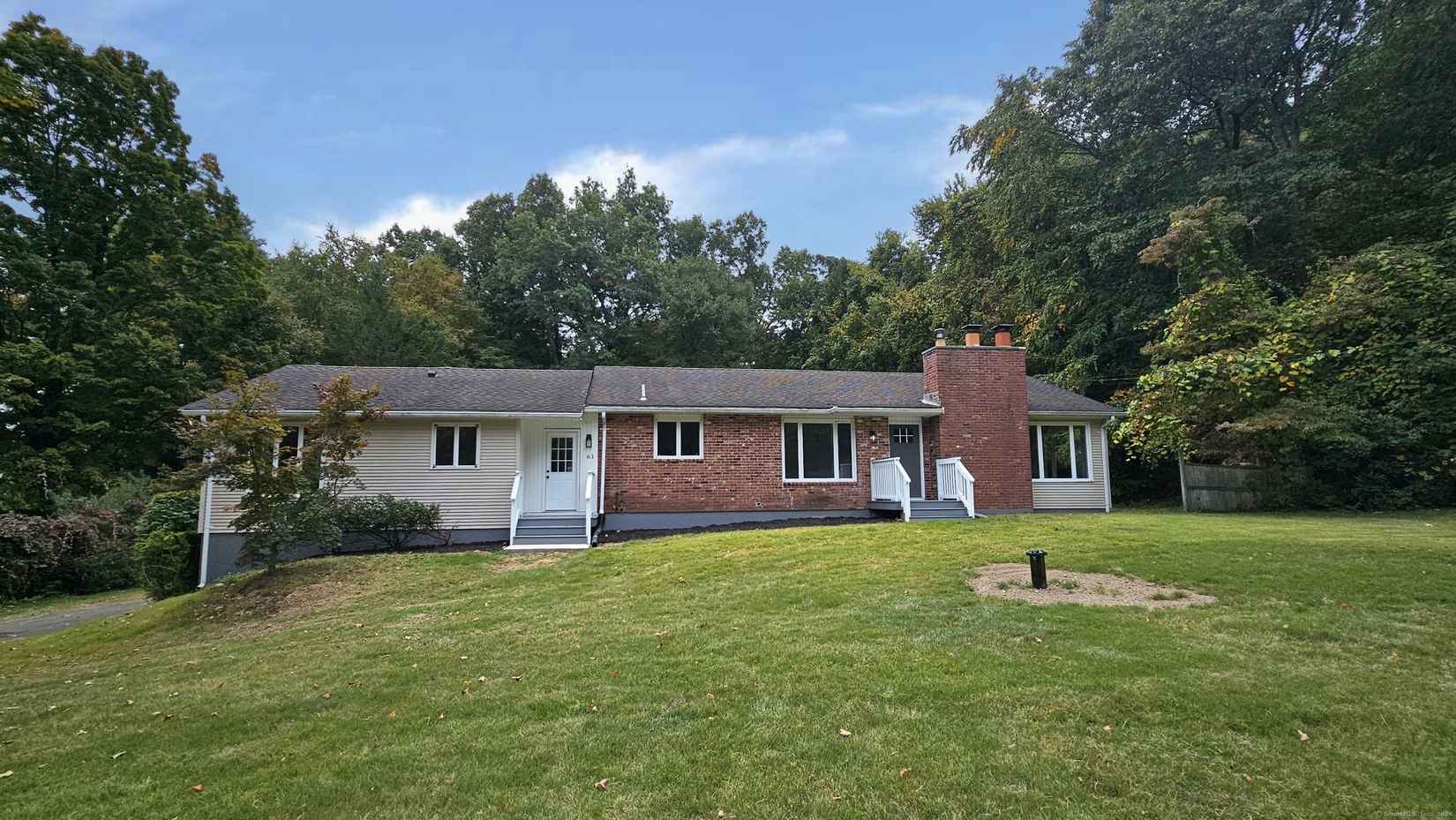 61 George Washington Tpke  