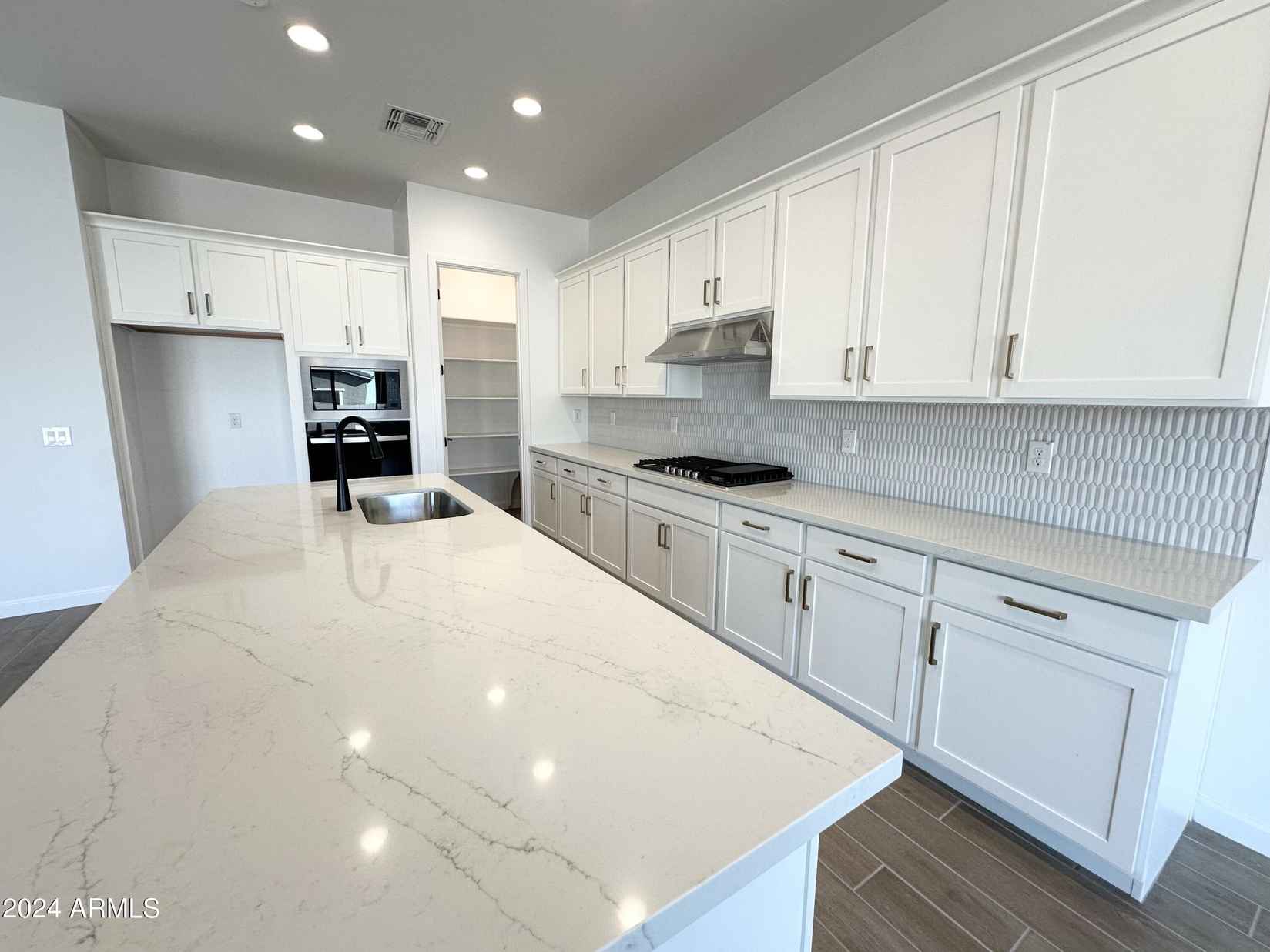 11510 E UTOPIA Ave  